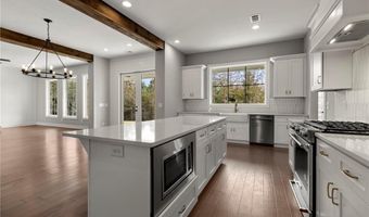 0004 HUNTERS HILL Ln, Auburn, AL 36830