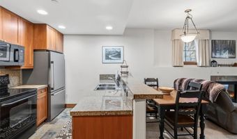 34 Highfield Trl 112, Breckenridge, CO 80424