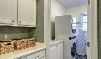 49 Walley St, Bristol, RI 02809