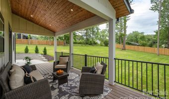 47 Scott Meadows Dr, Asheville, NC 28806