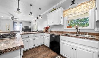 2411 Pauls Valley Ln, Alma, AR 72921