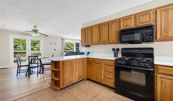106 N River Dr, Narragansett, RI 02882