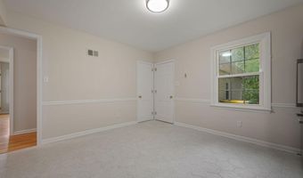 202 CLOVER Dr, Hockessin, DE 19707