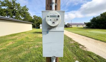 518 3rd Ave, Alton, KS 67623