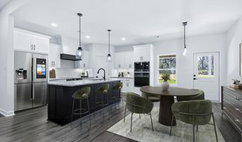 1112 Duke Dr, Bauxite, AR 72011