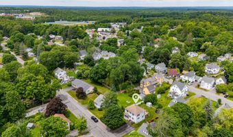 211 Oak St, Bath, ME 04530