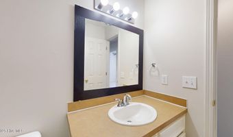 3786 Dover Dr, Ayden, NC 28513