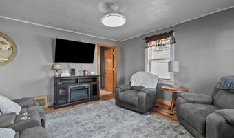 215 E WINNEBAGO St, Appleton, WI 54911