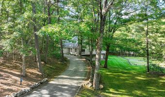 17 Stone Pound Ln, Atkinson, NH 03811