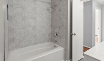 6356 11TH Rd N, Arlington, VA 22205