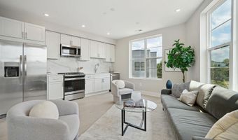 901 19TH St NE B3, Washington, DC 20002
