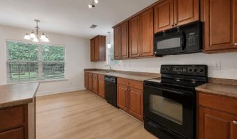 357 TANGLEWOOD Cir, Alabaster, AL 35007