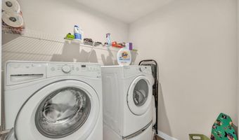 172 Eagle Cir, Amherst, OH 44001