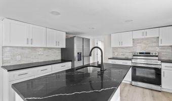 23 Dominican Rd, Branford, CT 06405