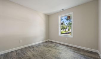 613 W 8TH St, Laurel, DE 19956