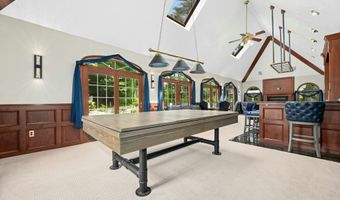 19 Elizabeth Dr, Auburn, MA 01501