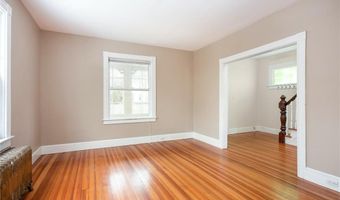 5 Cummings Rd, Newport, RI 02840
