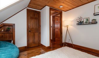 395 Hillwinds Rd, Brattleboro, VT 05301