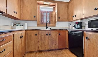 1013 S Johnstone Ave, Bartlesville, OK 74003