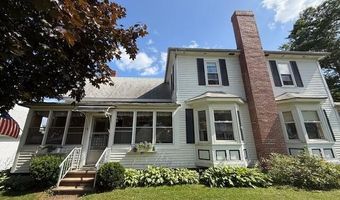 10 Palm St, Baileyville, ME 04694