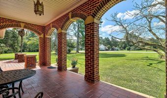 322 Saluda Ave, Batesburg, SC 29006