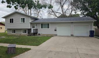 1620 E Elm St, Algona, IA 50511