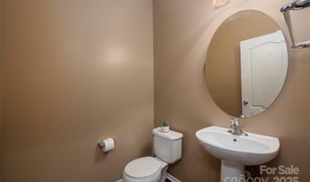 5407 Fenway Dr, Charlotte, NC 28273