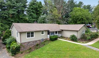 823 Birdie Dr, Abingdon, VA 24211