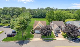 180 Sylvan Lake Blvd, Bayville, NJ 08721