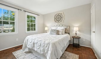 3233 VISCOUNT Ct, Annandale, VA 22003