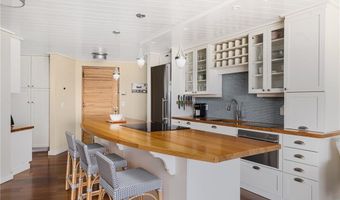 1503 Capella S 1503, Newport, RI 02840