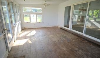 330 Narrow Shore Rd, Aydlett, NC 27916