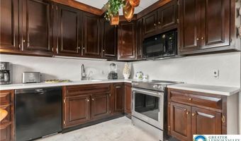 2730 Chew St, Allentown, PA 18104