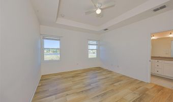 6222 CAMINO Dr, Apollo Beach, FL 33572