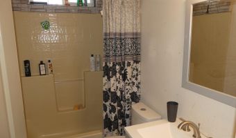 109 S Idaho St, Cascade, ID 83611