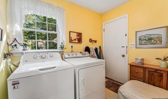 30 Arlton Ave, Allendale, NJ 07401