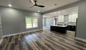 1128 Duke Dr, Bauxite, AR 72011