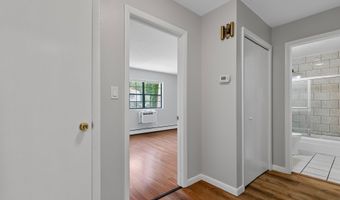 37 Enid St APT C, Bridgeport, CT 06606