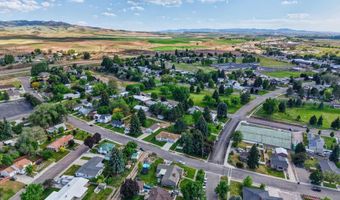 420 Taylor St, American Falls, ID 83211