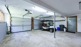 85 Indian Trl, Glocester, RI 02814