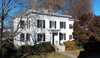 12 Mt Vernon St 3, Newport, RI 02840