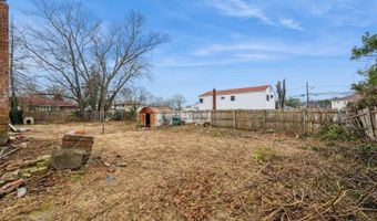 101 Monroe St, Amityville, NY 11701