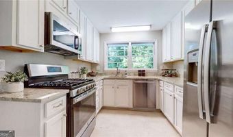 983 N Hls, Decatur, GA 30033