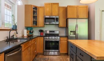 300 Fisher Rd, Athens, OH 45701