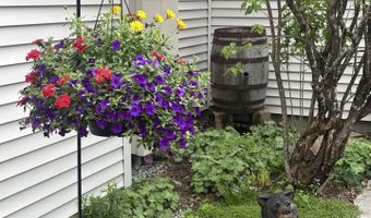 11 Loft Cir, Campton, NH 03223