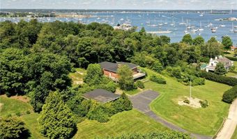 3 Harbor View Dr, Newport, RI 02840