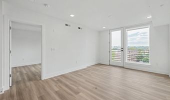 701 N HENRY St 502, Alexandria, VA 22314