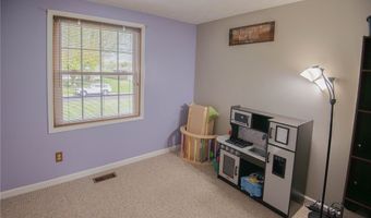 2220 Elm Trace St, Austintown, OH 44515