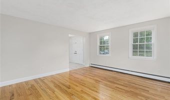 475 Red Chimney Dr, Warwick, RI 02886