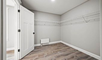 633 Streamside Ave, Hermon, ME 04401